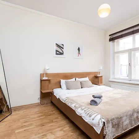 アパート Spacious Luxury Old Town Flat