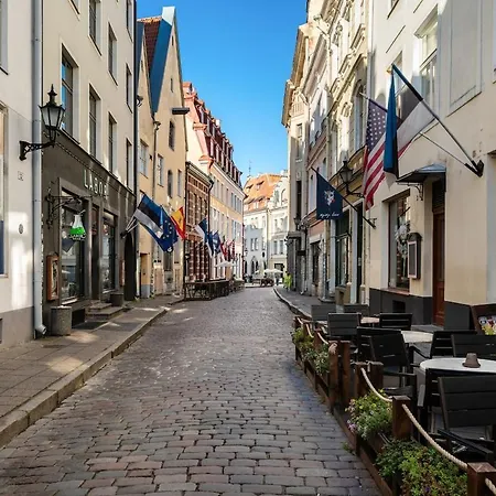 Spacious Luxury Old Town Flat アパート