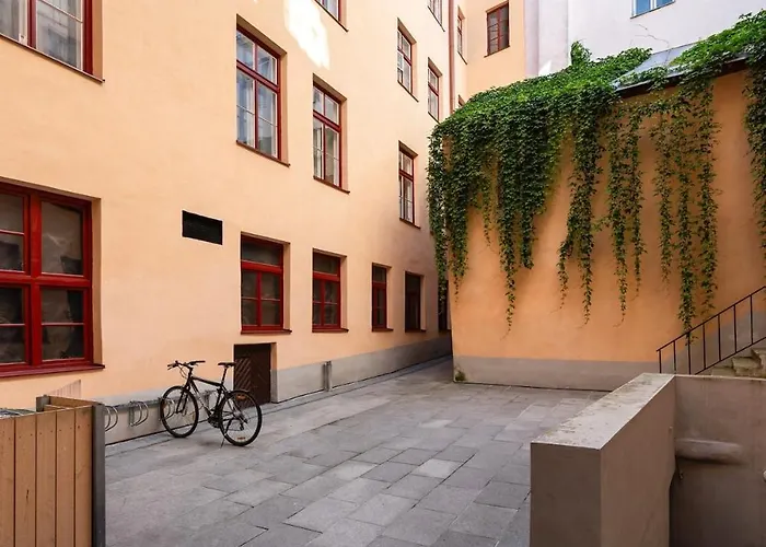 Spacious Luxury Old Town Flat Апартаменты