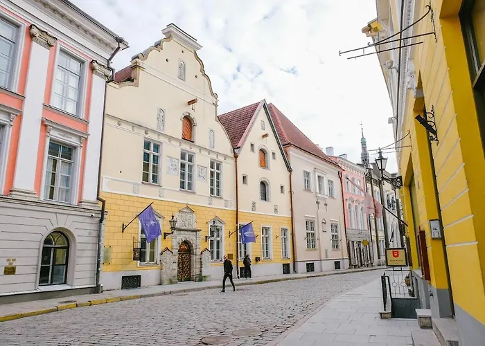 Spacious Luxury Old Town Flat *